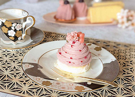 シフォンケーキで桜香る春色モンブラン